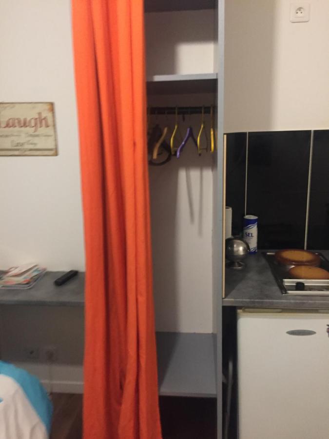 Petit Studio Fonctionnel Independant 圣布里厄 外观 照片